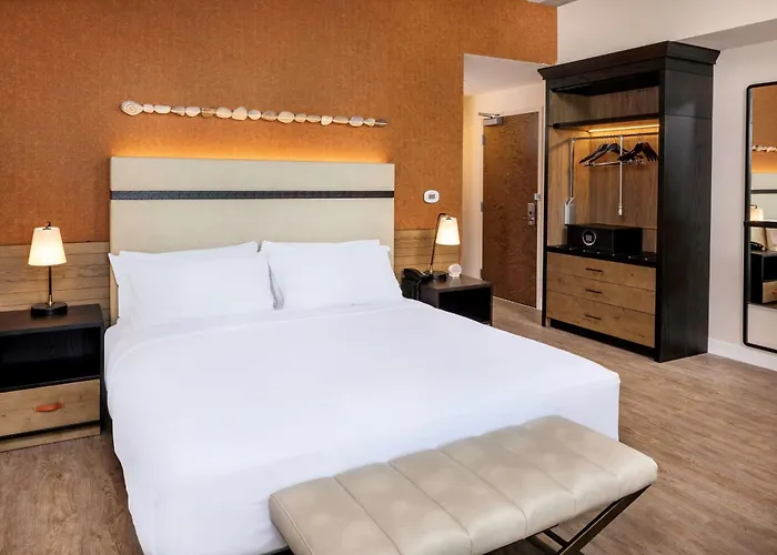 Hotel Melby Downtown Melbourne Tapestry Collection By Hilton